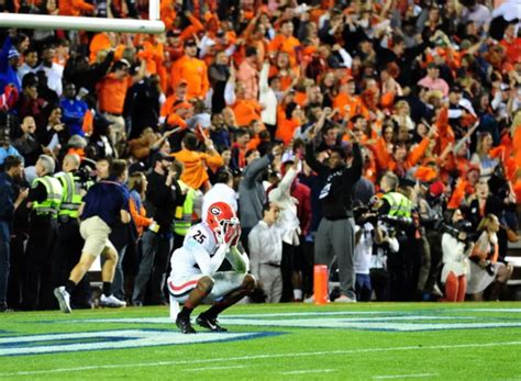 Watch Auburn’s Insane Hail Mary Pass That Beat Georgia [Video]